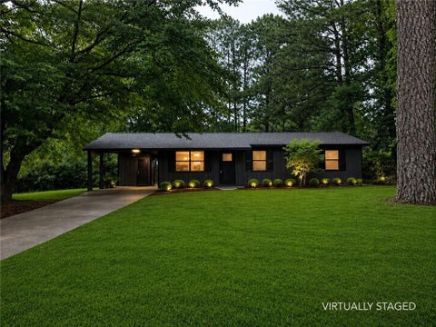 Homes For Sale - 4211 Dustin Drive<br/> Acworth, GA 30101