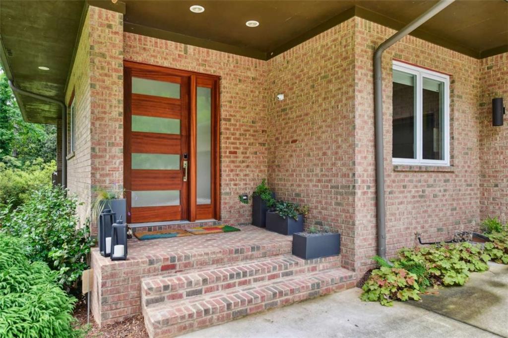 1155 Mcconnell Drive, Decatur, Georgia image 2