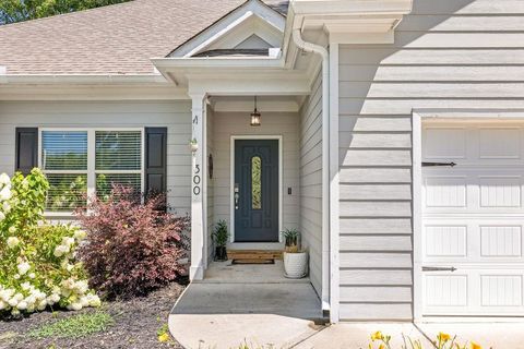 A home in Dahlonega