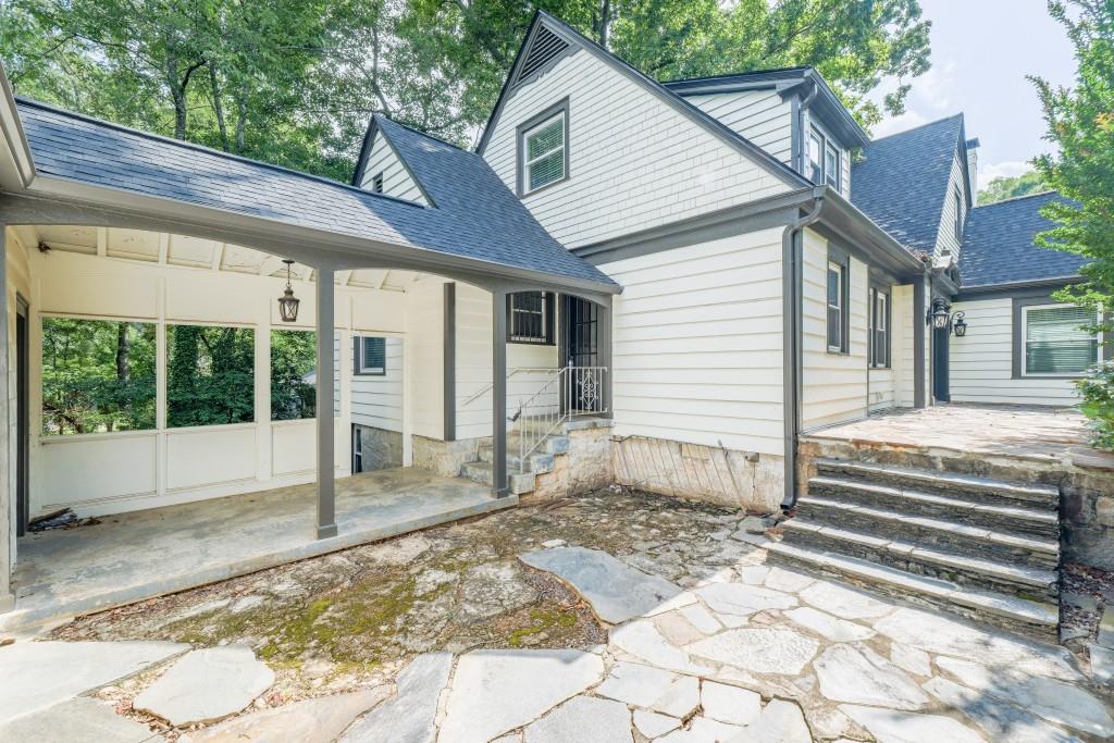 2137 Boulevard Granada SW