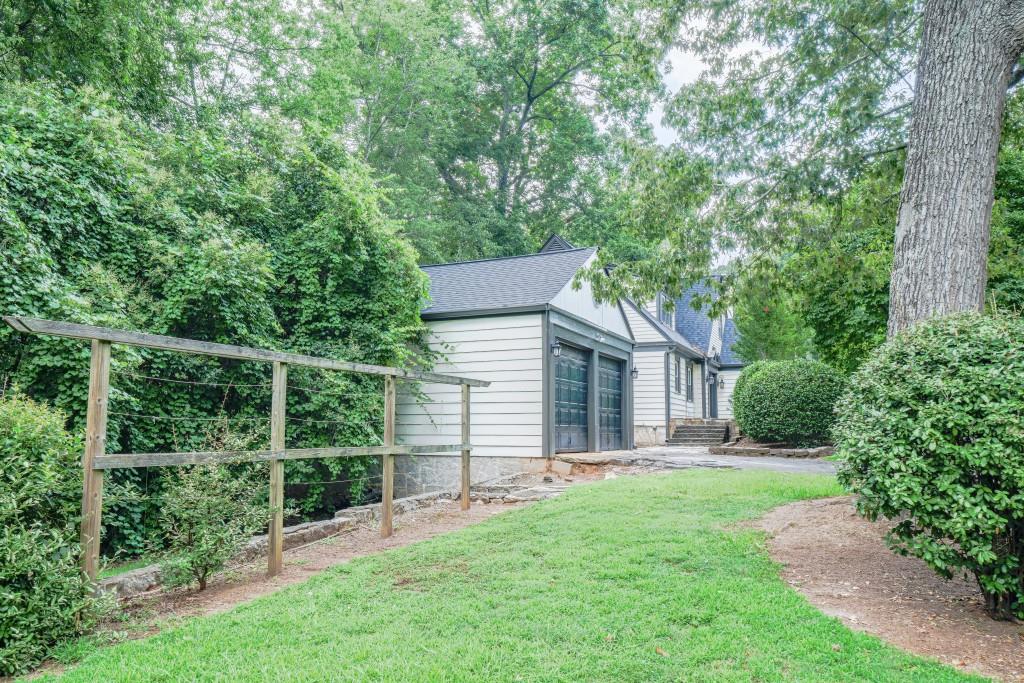 2137 Boulevard Granada SW