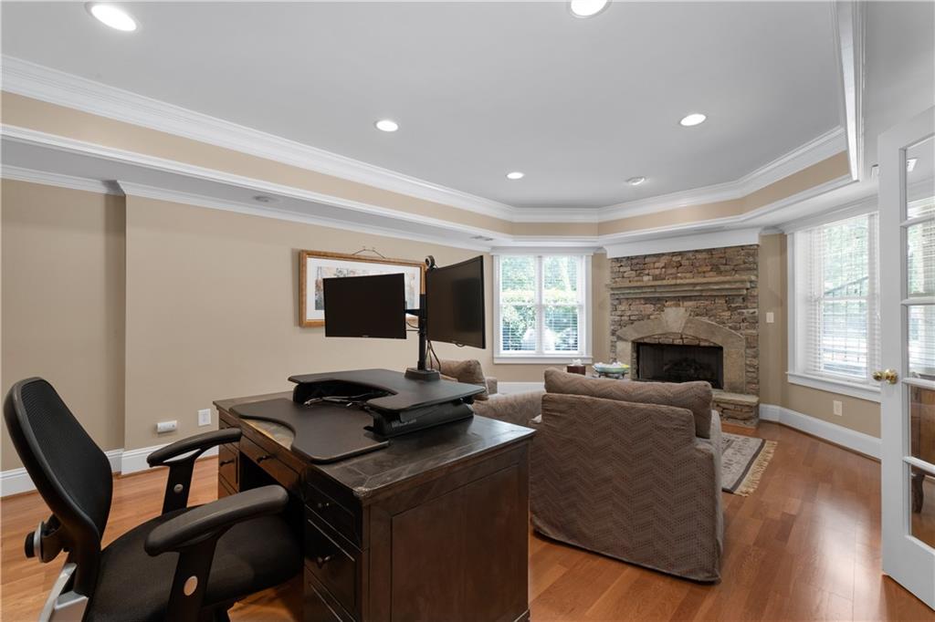 5860 Stoneleigh Drive, Suwanee, Georgia image 46