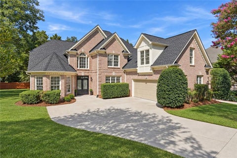 Homes For Sale - 110 Kia Drive<br/> Alpharetta, GA 30022