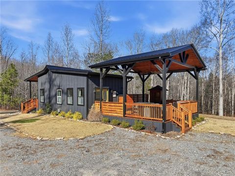 300 Burbano Creekside Landing Talking Rock GA 30175