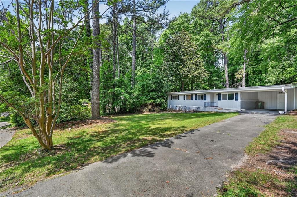 2462 Skyland Trail NE