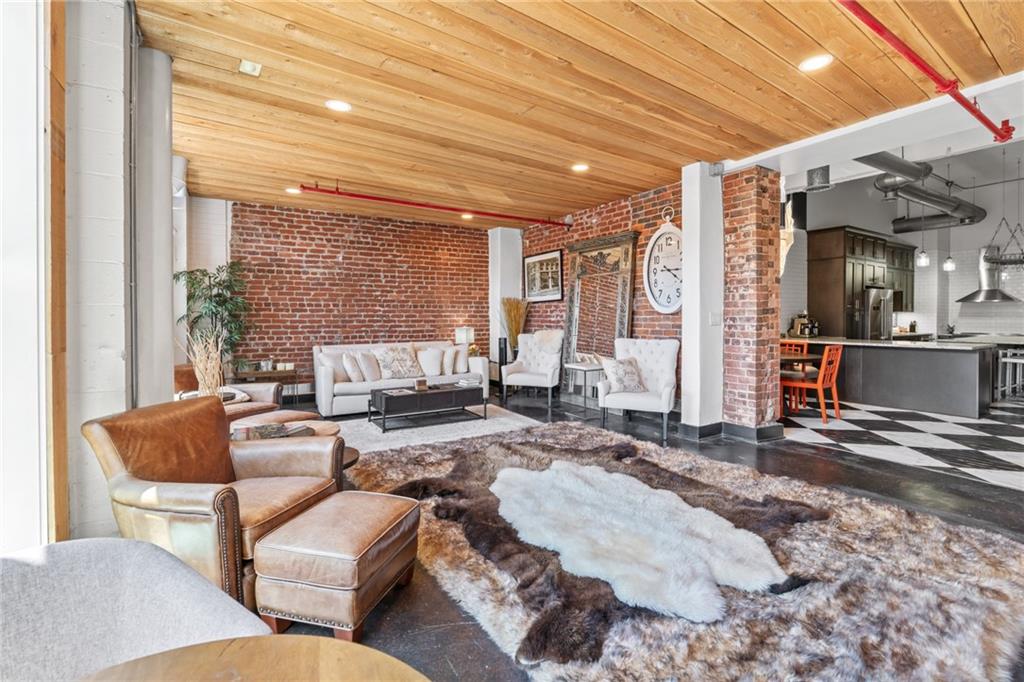 87 Peachtree Street SW 209