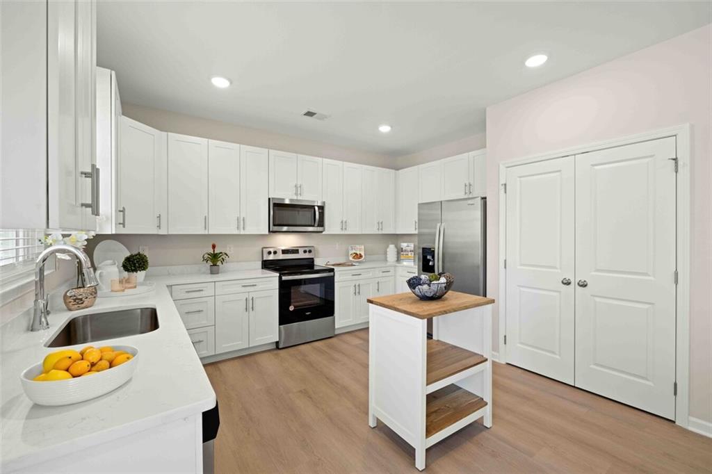 3489 Fairview Road Maple