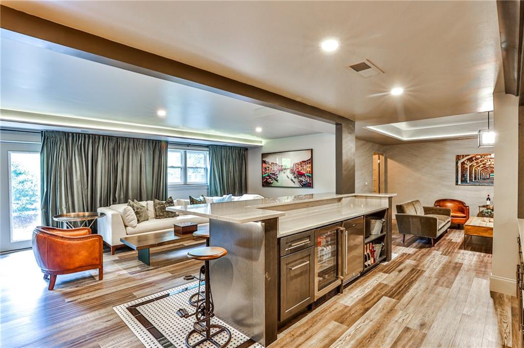 Sentinel Lake - Residential Lease