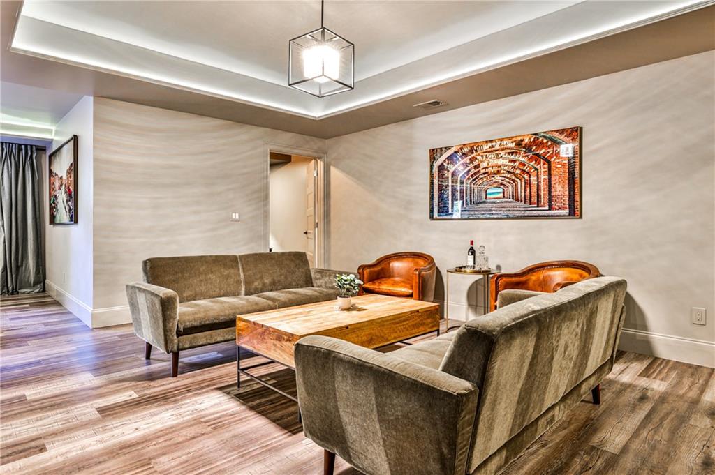 Sentinel Lake - Residential Lease