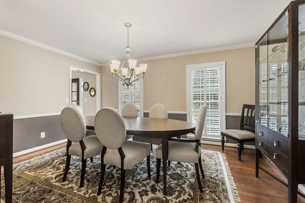 5147 Meadowlake Drive