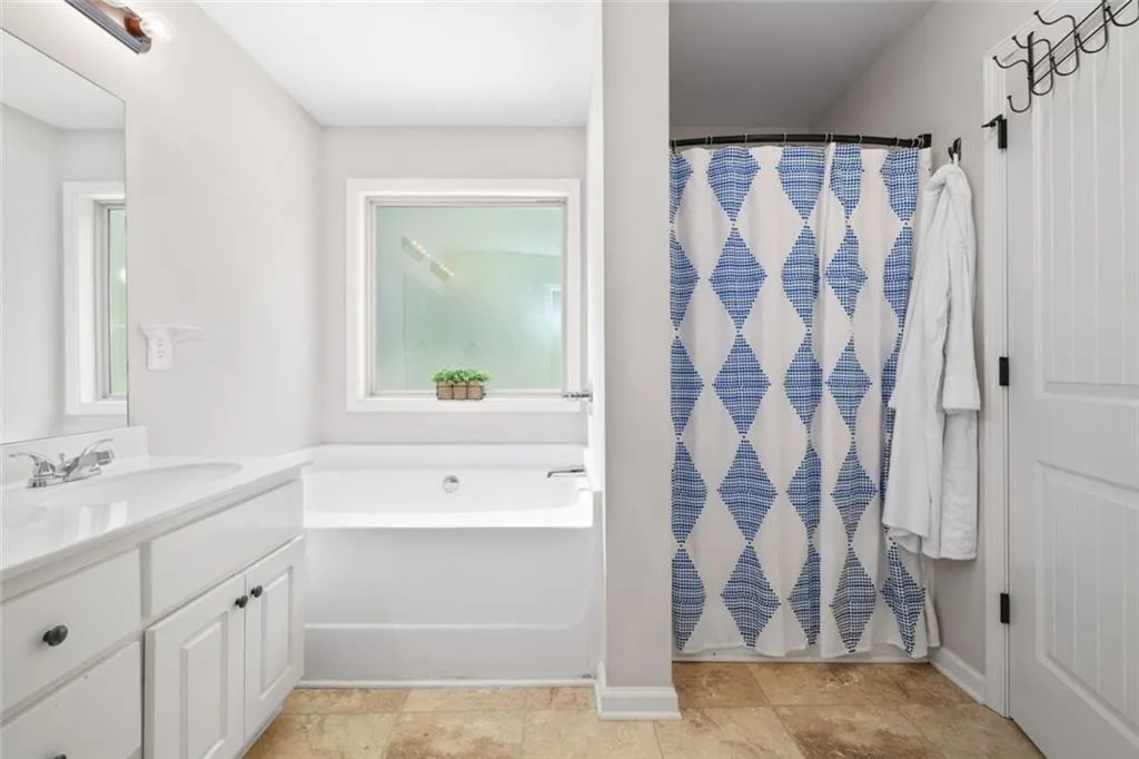 Winder, Georgia 30680, United States, 3 Bedrooms Bedrooms, ,3 BathroomsBathrooms,Residential,Active,169873