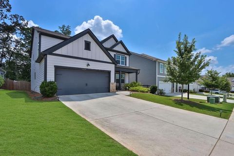 A home in Flowery Branch