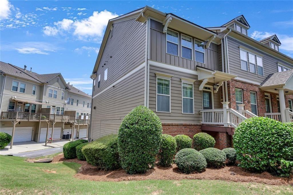 4424 Village Field Place