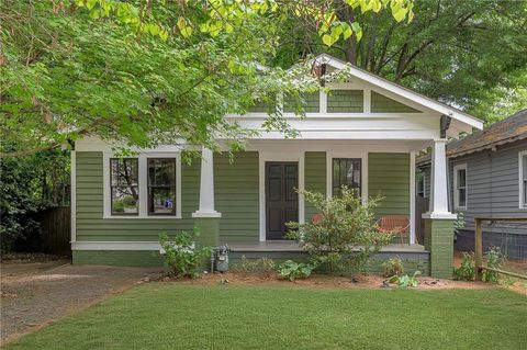 Photo of 818 Elbert Street SW, Atlanta, GA 30310 (MLS # 7734159)