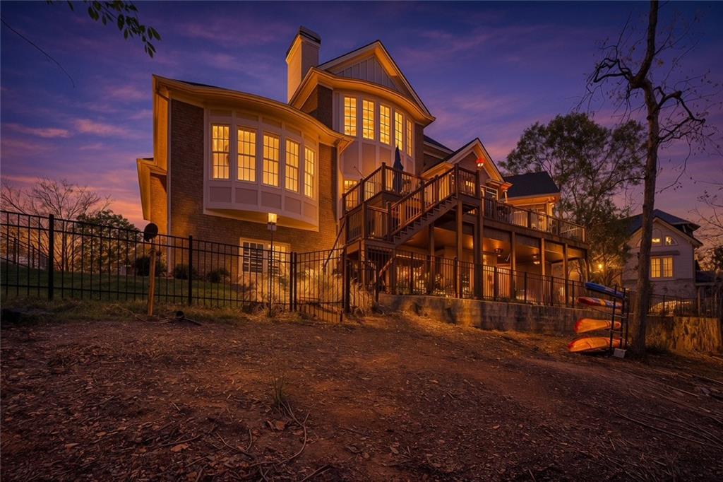 6221 Random Winds Bluff