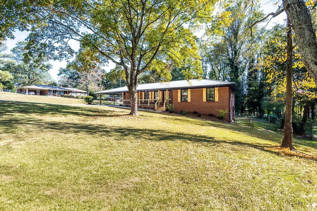 1075 Lanier Drive SW