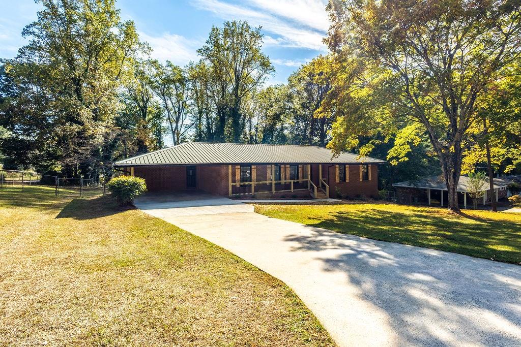 1075 Lanier Drive SW