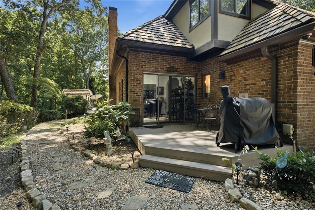 4525 Mountain View Road