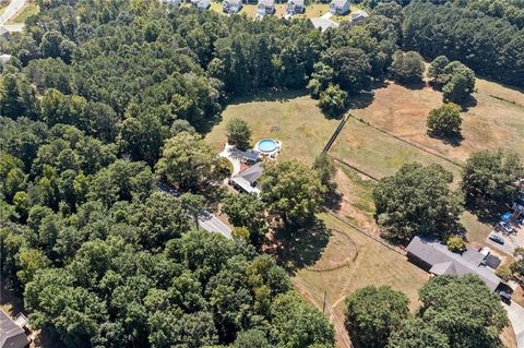 A home in Powder Springs