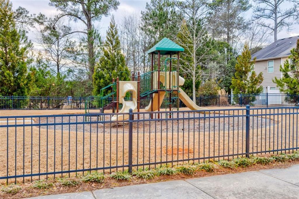 6356 Kennonbriar Court, Lithonia, Georgia image 27