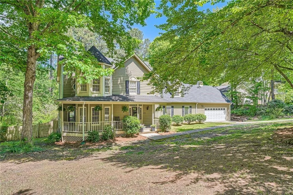 125 Picketts Lake Drive