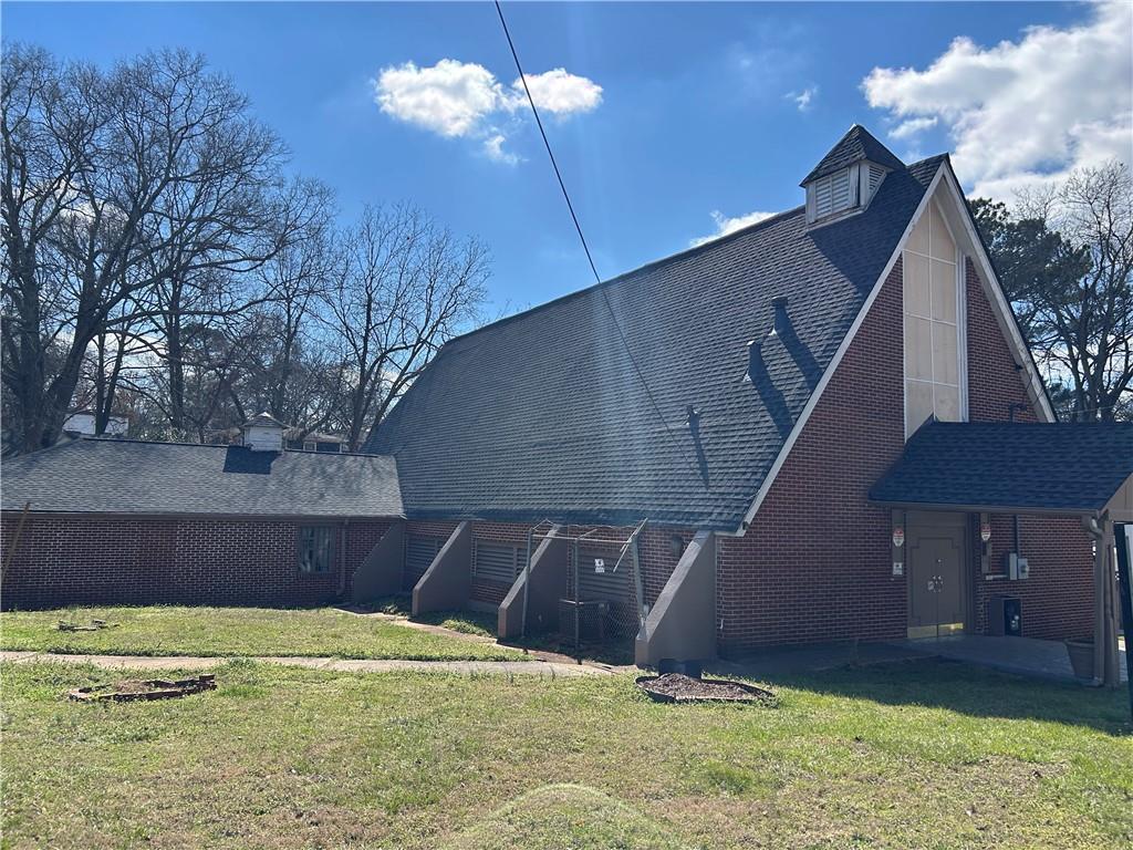 2957 Glenwood Avenue SE