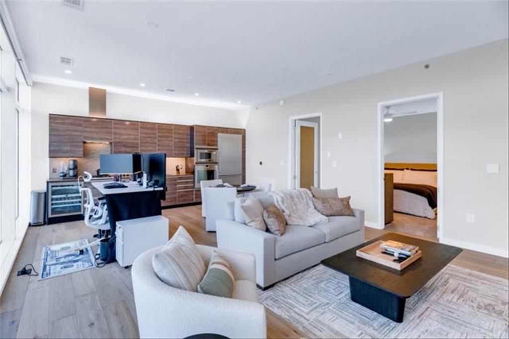 45 Ivan Allen Jr Boulevard NW 1704