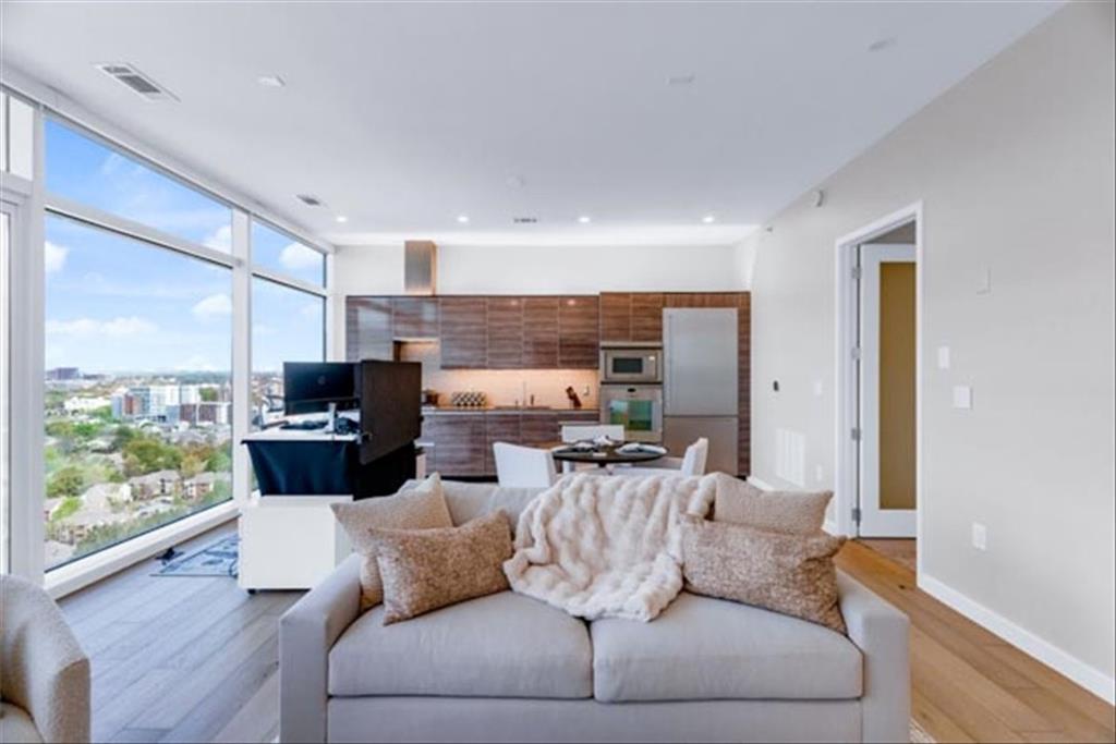 45 Ivan Allen Jr Boulevard NW 1704