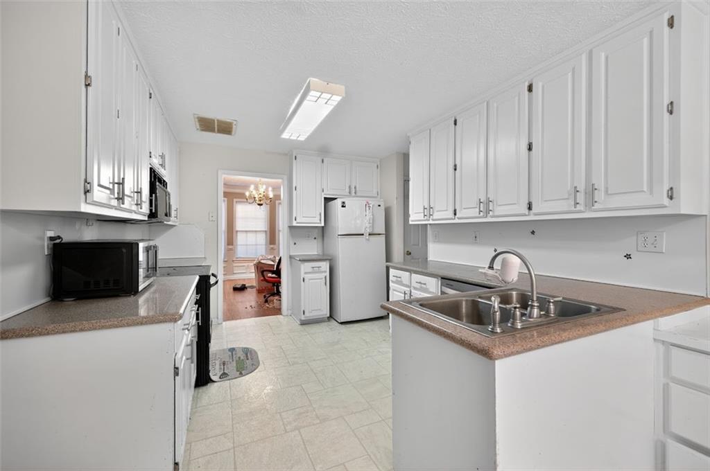 3987 Riversong Court