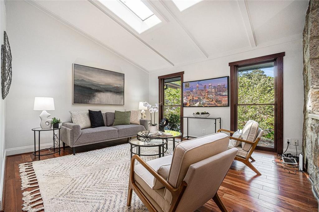 2568 SUGARPLUM Court NE