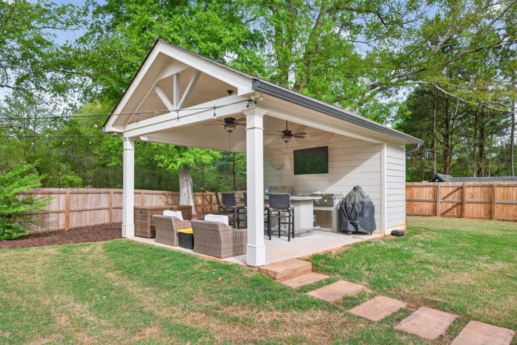 Statham, Georgia, 30666, United States, 4 Bedrooms Bedrooms, ,4 BathroomsBathrooms,Residential,Active,2038208