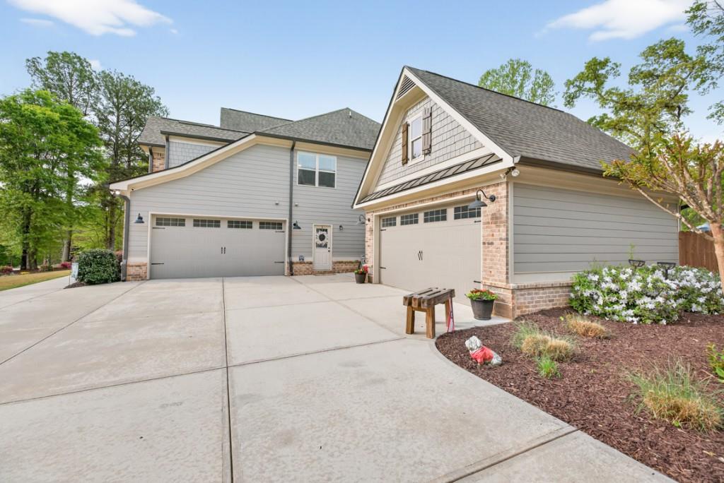 Statham, Georgia, 30666, United States, 4 Bedrooms Bedrooms, ,4 BathroomsBathrooms,Residential,Active,2038208