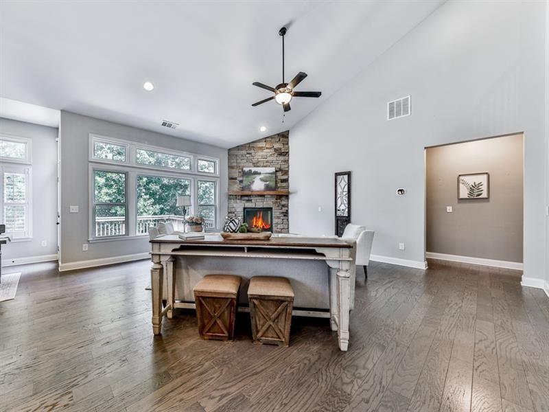 815 Commerce Trail