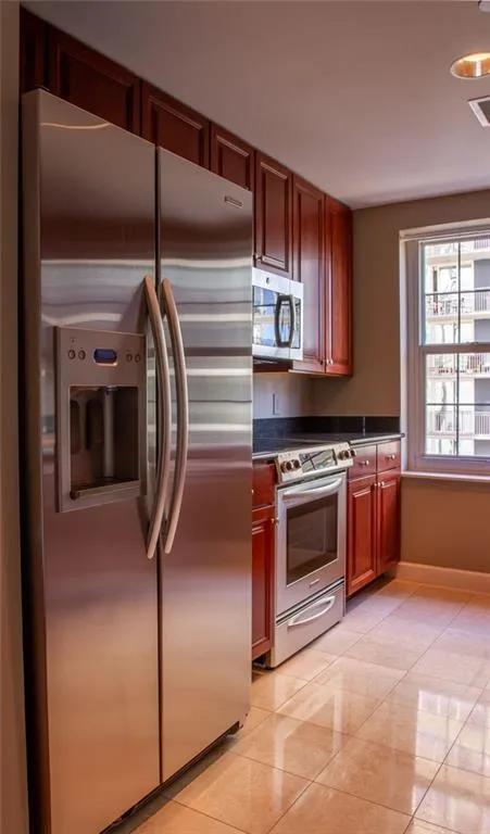 Atlanta, Georgia 30309, United States, 2 Bedrooms Bedrooms, ,2 BathroomsBathrooms,Residential,Active,184667