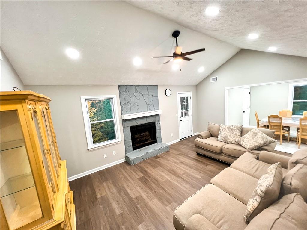 6875 Graves Mill Court