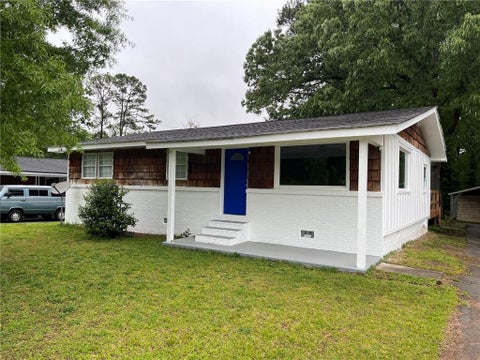 Homes For Sale - 4391 Hiram Lithia Springs Road<br/> Powder Springs, GA 30127