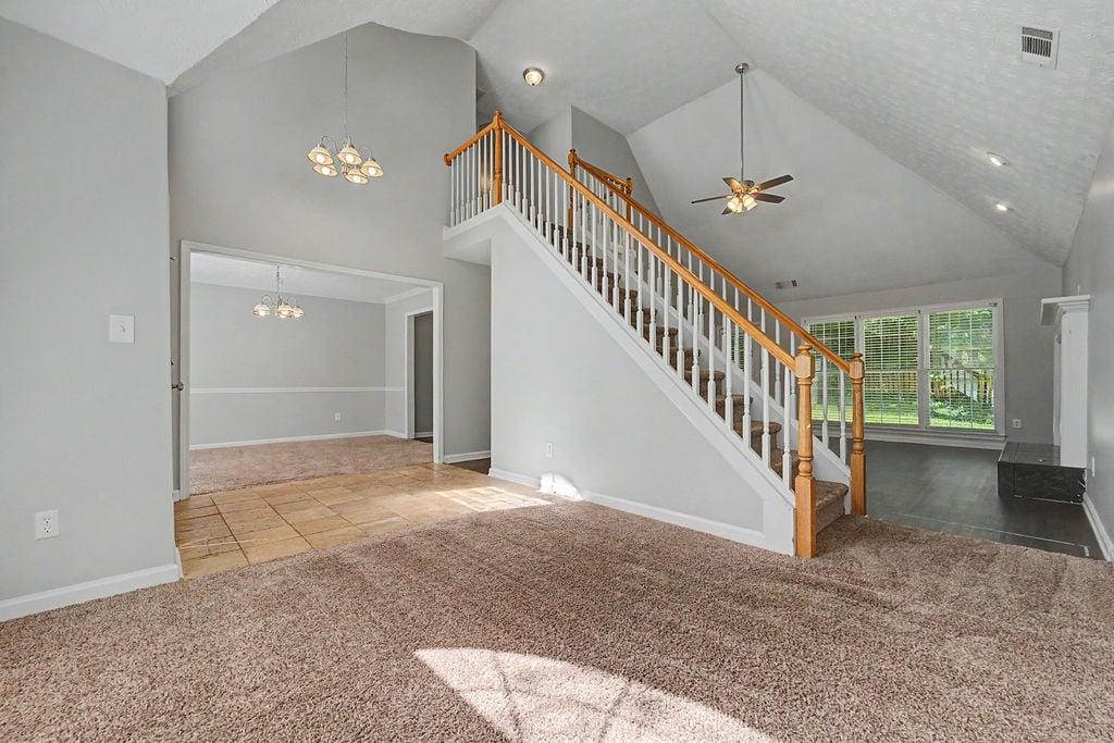 418 Middle Valley Lane