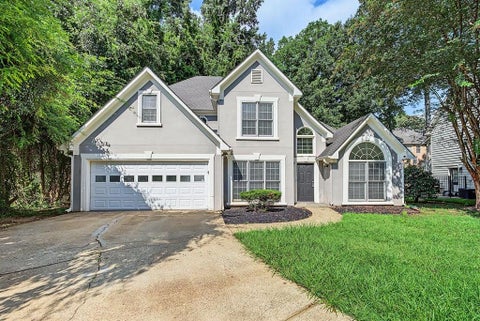 Homes For Sale - 418 Middle Valley Lane<br/> Woodstock, GA 30189