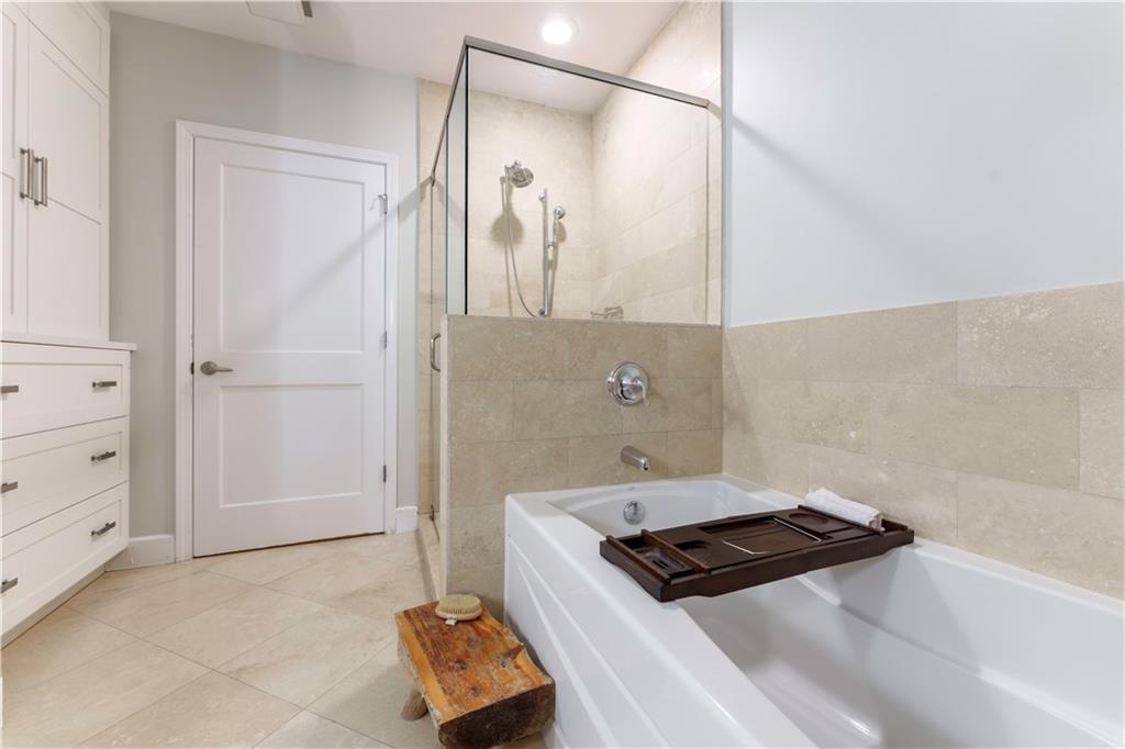 2795 Peachtree Road #1009, Atlanta, Georgia image 9
