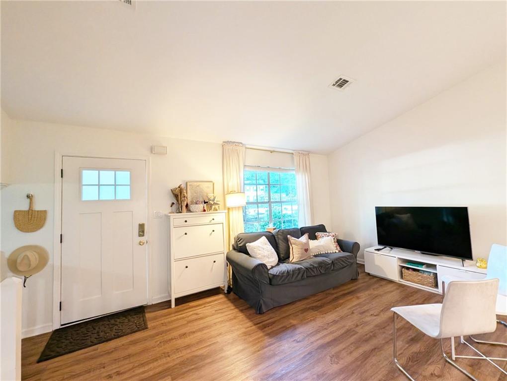 5988 Eton Court