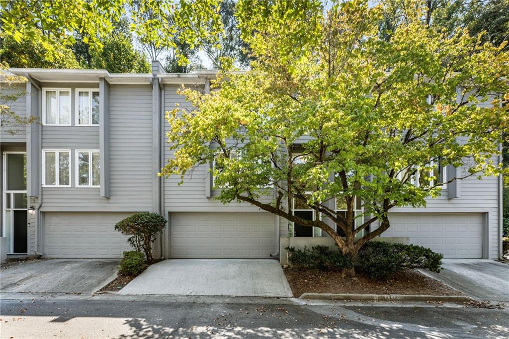 4010 Roswell Road NE 7