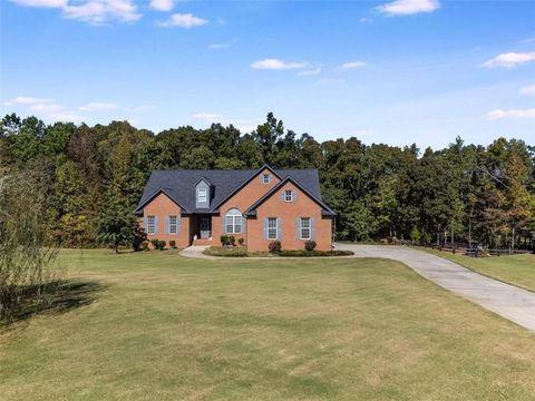 Homes For Sale - 8075 Tristan Way<br/> Whitesburg, GA 30185