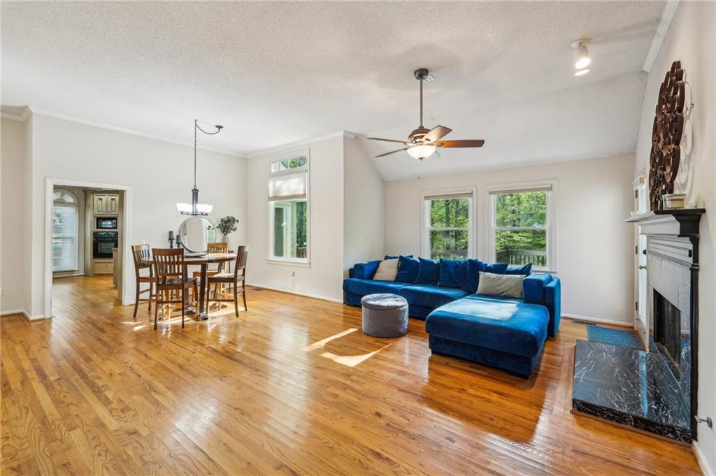 230 Oakmere Drive, Alpharetta, Georgia image 13