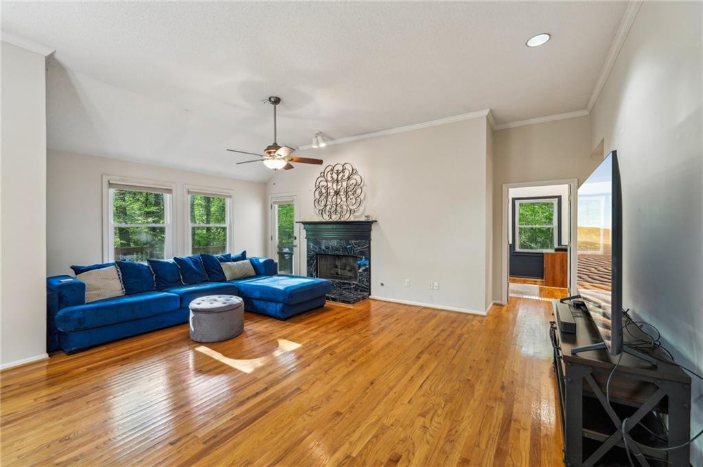 230 Oakmere Drive, Alpharetta, Georgia image 11