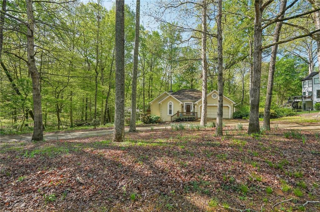 230 Oakmere Drive, Alpharetta, Georgia image 6