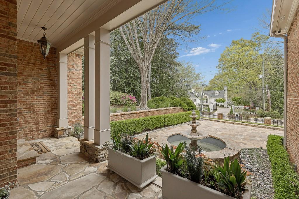 4966 Long Island Drive