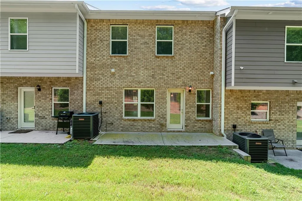 Covington, Georgia 30014, United States, 3 Bedrooms Bedrooms, ,3 BathroomsBathrooms,Residential,Active,204240