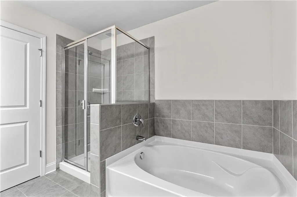 Covington, Georgia 30014, United States, 3 Bedrooms Bedrooms, ,3 BathroomsBathrooms,Residential,Active,204240