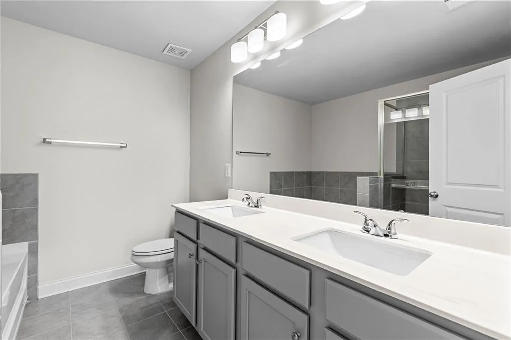 Covington, Georgia 30014, United States, 3 Bedrooms Bedrooms, ,3 BathroomsBathrooms,Residential,Active,204240