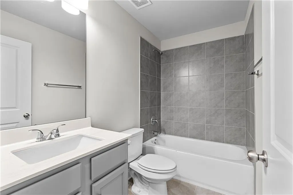 Covington, Georgia 30014, United States, 3 Bedrooms Bedrooms, ,3 BathroomsBathrooms,Residential,Active,204240